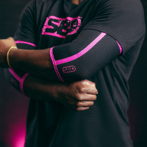 Nova エルボースリーブ